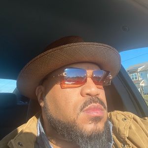 Meet your Posher, Patrick